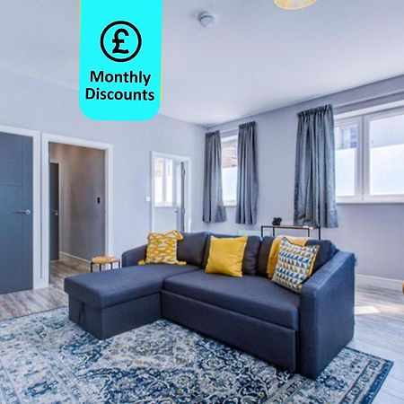 Spacious And Modern 1 Bed 1 Bath Apartment In The Heart Of Истбурн Экстерьер фото