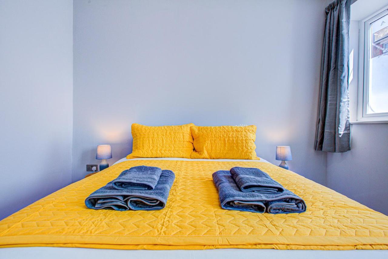 Spacious And Modern 1 Bed 1 Bath Apartment In The Heart Of Истбурн Экстерьер фото